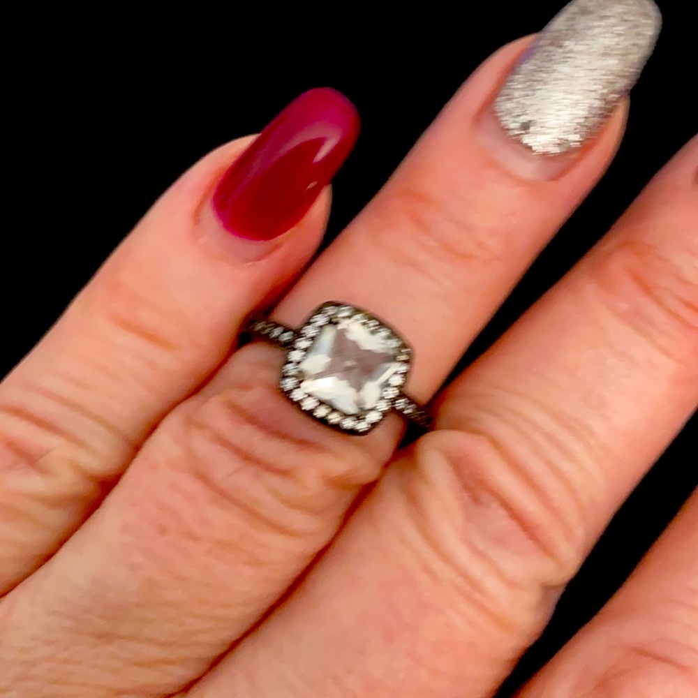 Crystal Black Metal Ring!!!